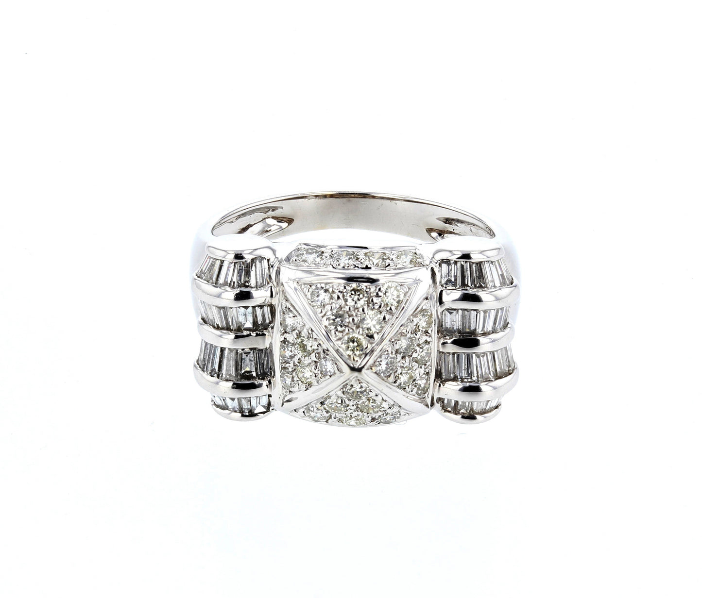 White Gold Elegant Diamond Ring
