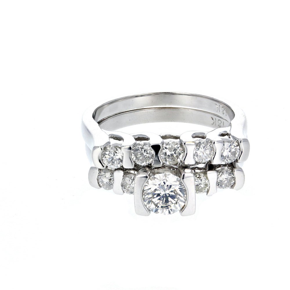 18KT White Gold Diamond Engagement Ring Set